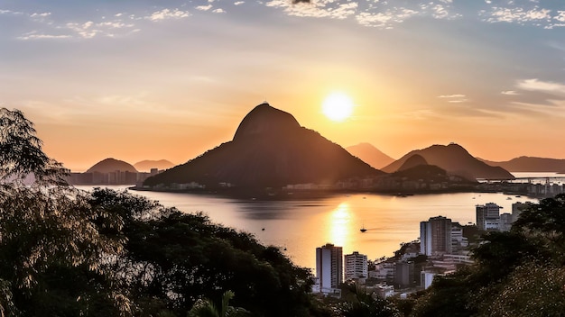 Panorama del Pan de Azúcar y la Bahía de Guanabara al atardecer Río de Janeiro Brasil