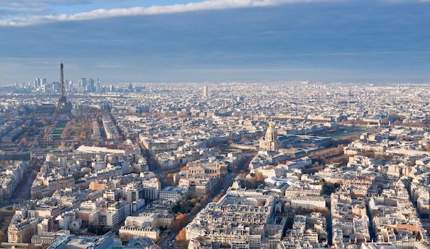 Panorama de París en tarde de invierno