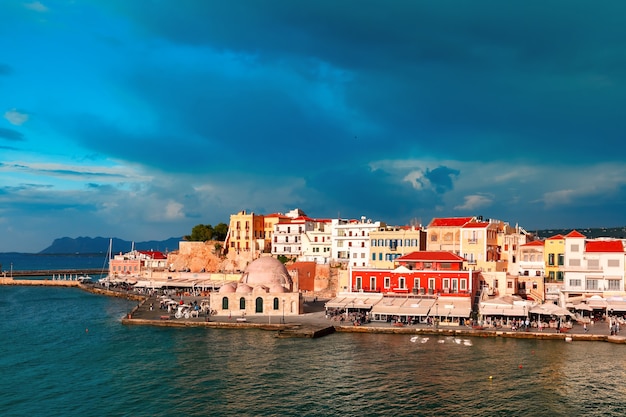 Panorama del puerto viejo, Chania, Creta, Grecia