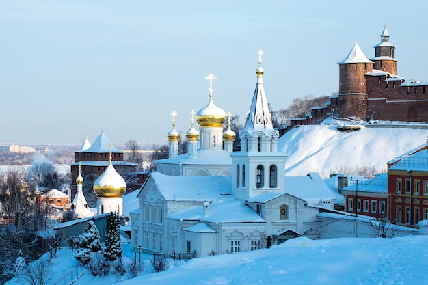 Panorama von Nischni Nowgorod an einem klaren Wintertag