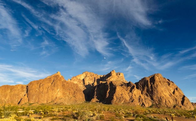 Panoramablick auf Berge gegen den Himmel