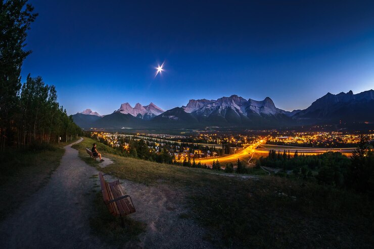Foto panoramablick auf berge vor klarem himmel in der nacht