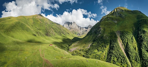 Panoramablick auf die Berge