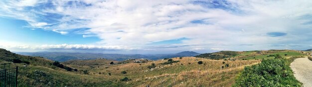 Foto panoramablick auf die landschaft gegen den himmel