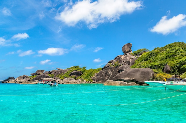 Panoramablick auf die Similan-Inseln