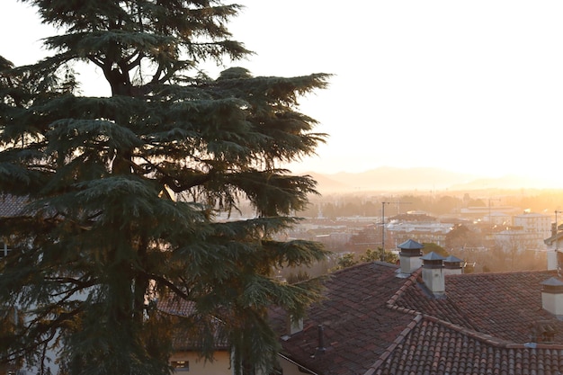 Panoramablick auf die Stadt Bergamo, Italien, Konzeptfoto, städtische Architekturfotografie