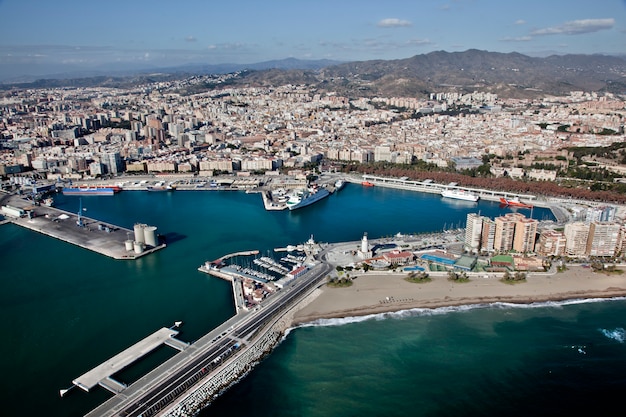 Panoramablick auf die Stadt Malaga. Andalusien, Spanien