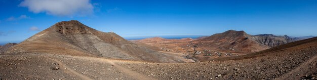 Panoramablick auf die Vulkanlandschaft von La Matilla, Fuerteventura, Kanarische Inseln