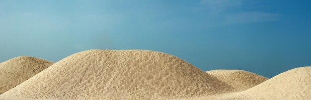 Foto panoramablick auf die wüste vor klarem blauen himmel