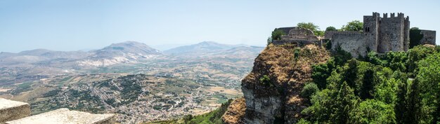 Panoramablick der alten Festung von Erice-Stadt, Sizilien