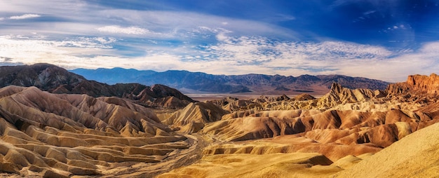 Panoramablick vom Zabriskie Point im Death Valley