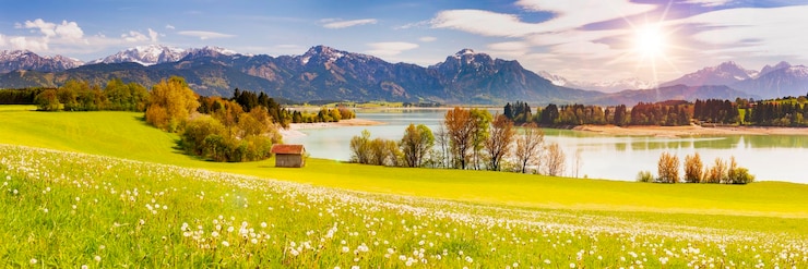 Foto panoramalandschaft im frühling in bayern, deutschland
