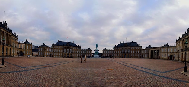 Panorâmica do Palácio de Amalienborg em Copenhague