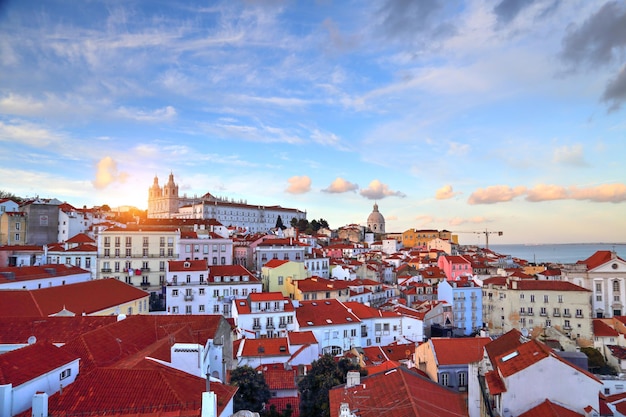 Panoramische Skyline von Lissabon in Portugal