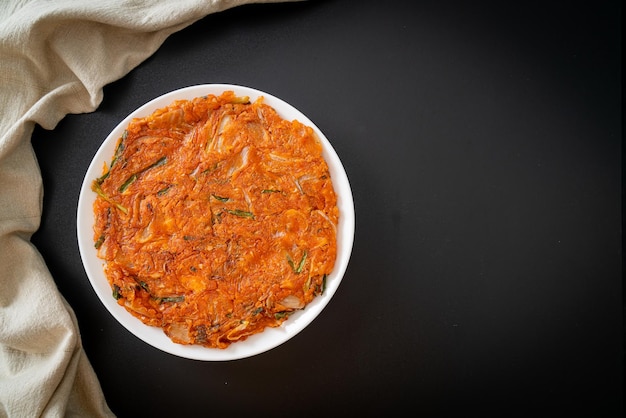 Panqueca coreana de Kimchi ou Kimchijeon