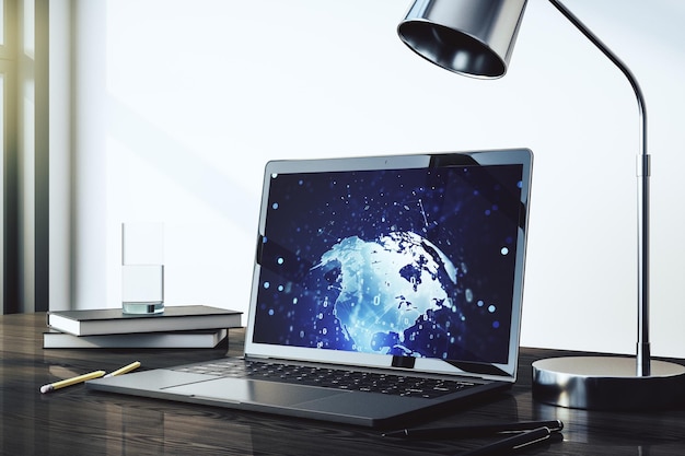 Pantalla de computadora moderna con holograma de desarrollo de software abstracto y mapa mundial concepto de investigación y análisis global Representación 3D