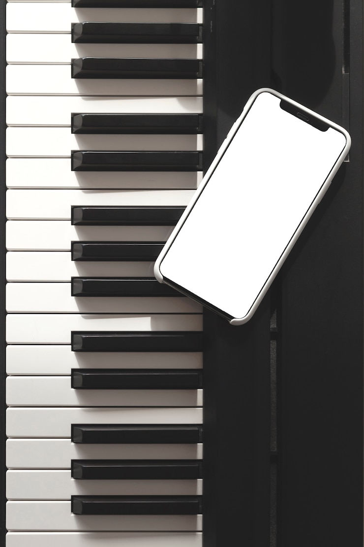 Foto pantalla de smartphone aislada en piano