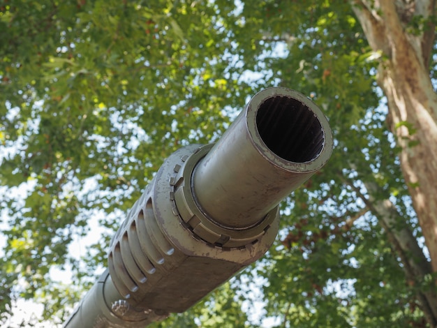 Panzerkanone, die von der Armee verwendet wird