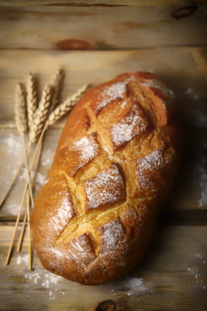 Pão acabado de cozer Espigas de trigo