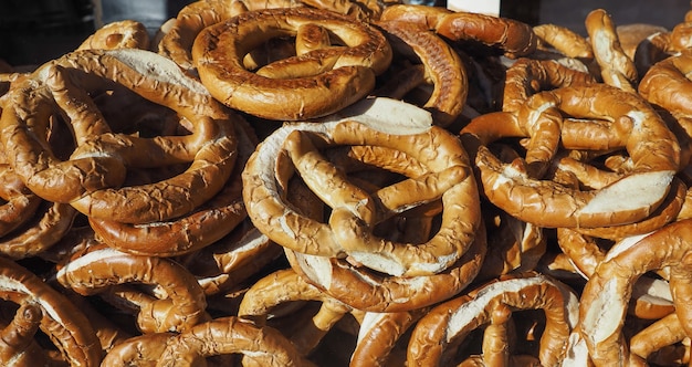 Pão assado de pretzel