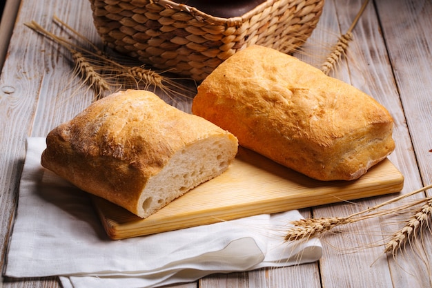 Pão branco italiano pães de ciabatta