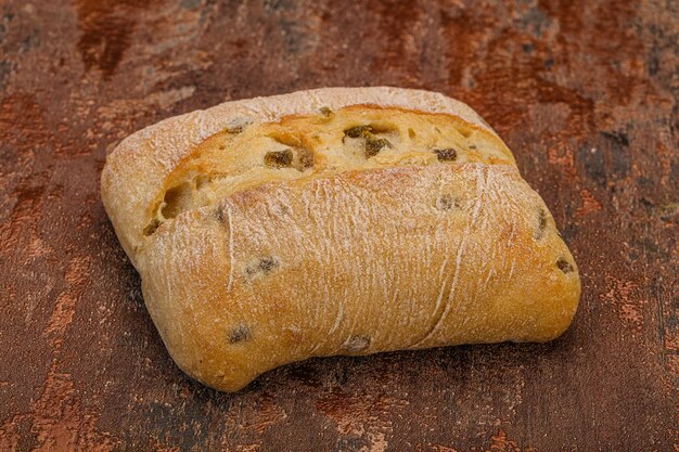 Pão ciabatta italiano com azeitona