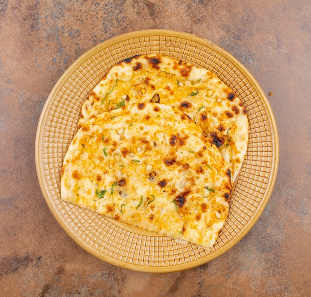 Pão de alho saudável cozinha indiana ou alho Naan