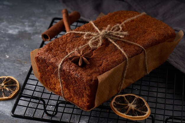 Pão de ló inglês caseiro, bolo de cenoura tenro