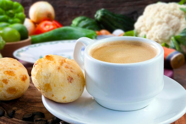 Pão de queijo brasileiro