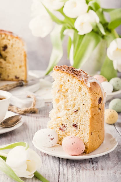 Pão doce ortodoxo de Páscoa