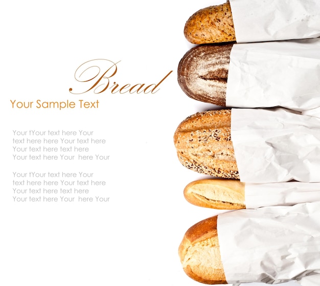 Pão e trigo tradicionais frescos assados