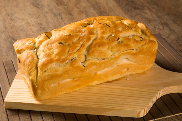 pão focaccia com queijo