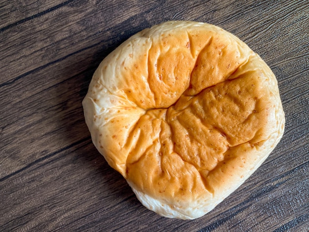 Pão integral na mesa pronto para comer