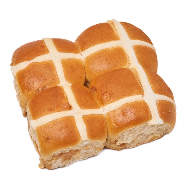 Pão quente cruz sobre fundo branco
