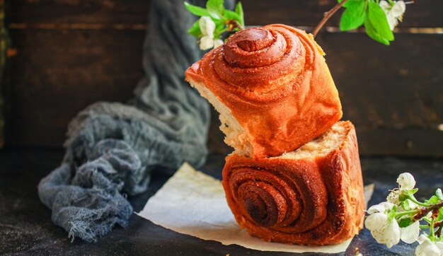 pão rolo canela caseiro