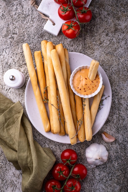 Pãozinho de aperitivo tradicional grissini italiano