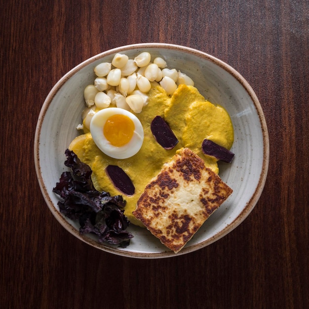 Papa a la Huancaina, plato tipico del Peru.