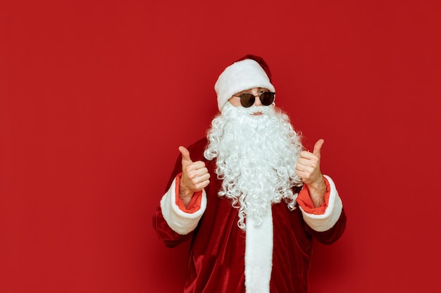 Papá Noel con auriculares