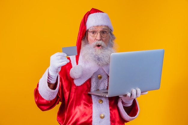 Papá Noel comprando en línea. Papá Noel comprando en línea