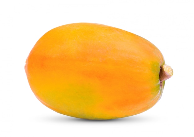 Papaya auf weißer Wand