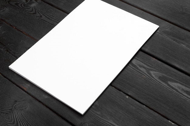 Papel en blanco o documento para membrete corporativo