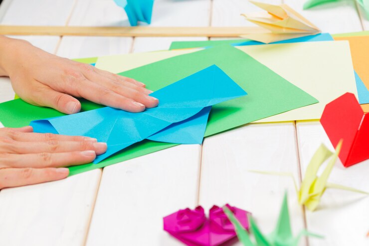 Foto papeles de origami de cerca