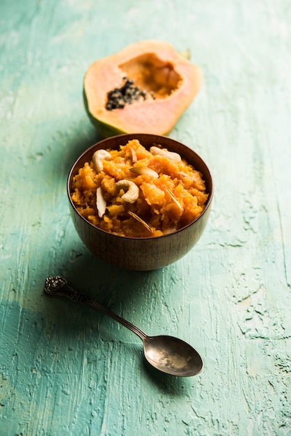 Papita o Papaya Halwa es una sabrosa receta dulce india