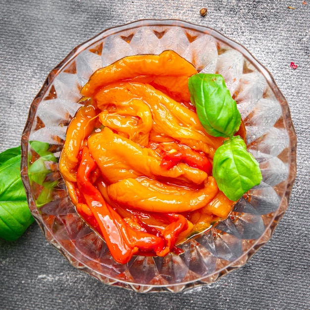 Paprika gebackenes Gemüse frisches Gericht gesunde Mahlzeit Snack auf dem Tisch kopieren Raum Lebensmittel Hintergrund