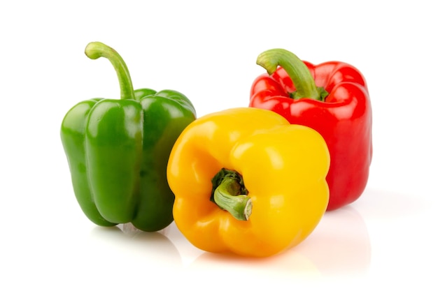 Paprika vor weißem Hintergrund
