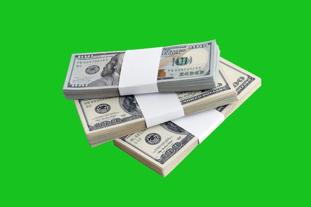 Paquete de billetes de dólares estadounidenses aislados en verde chroma keyer Paquete de dinero americano con alta resolución en máscara verde perfecta