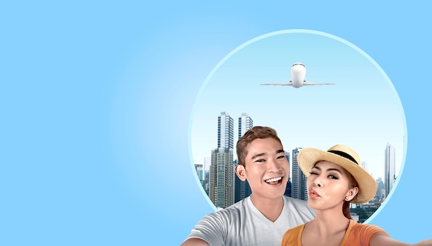Par asiático, com, chapéu, levando, um, selfie, com, arranha-céus, fundo