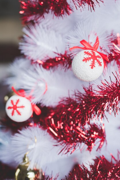 par ensamblar el árbol de navidad