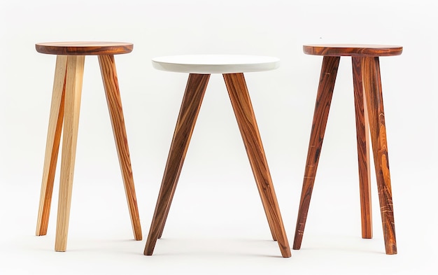 un par de mesas de madera con una que tiene una parte superior blanca