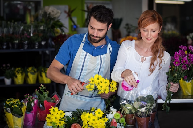 Par preparar ramo de flores